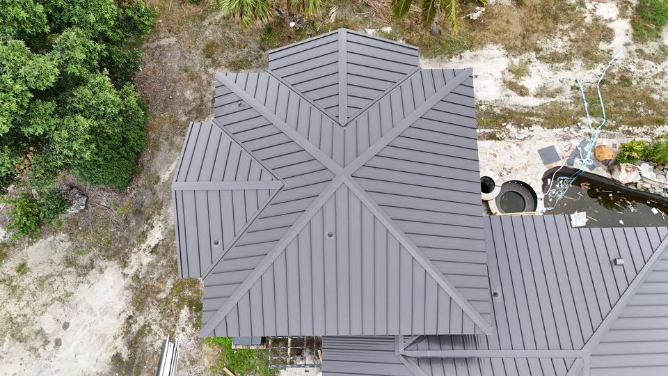 Standing seam metal roof